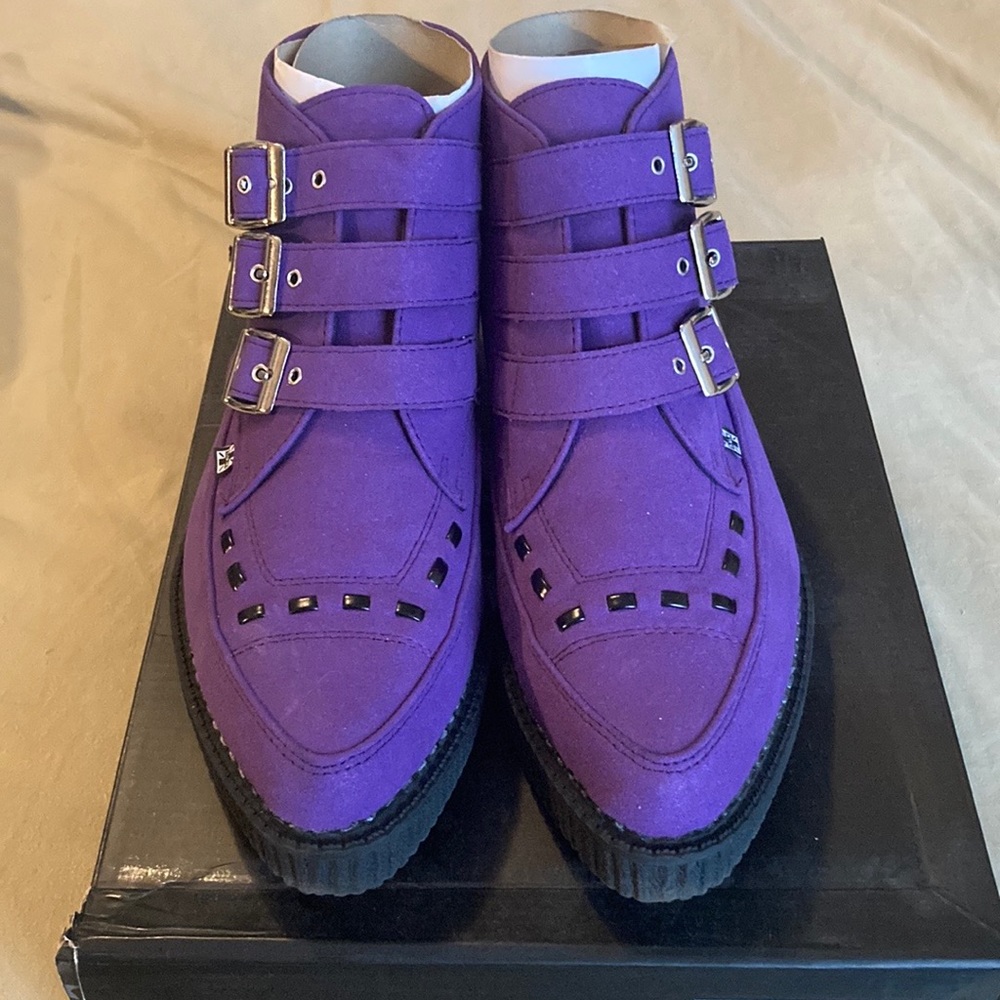 Women’s size 12 men’s 10 TUK creepers NIB